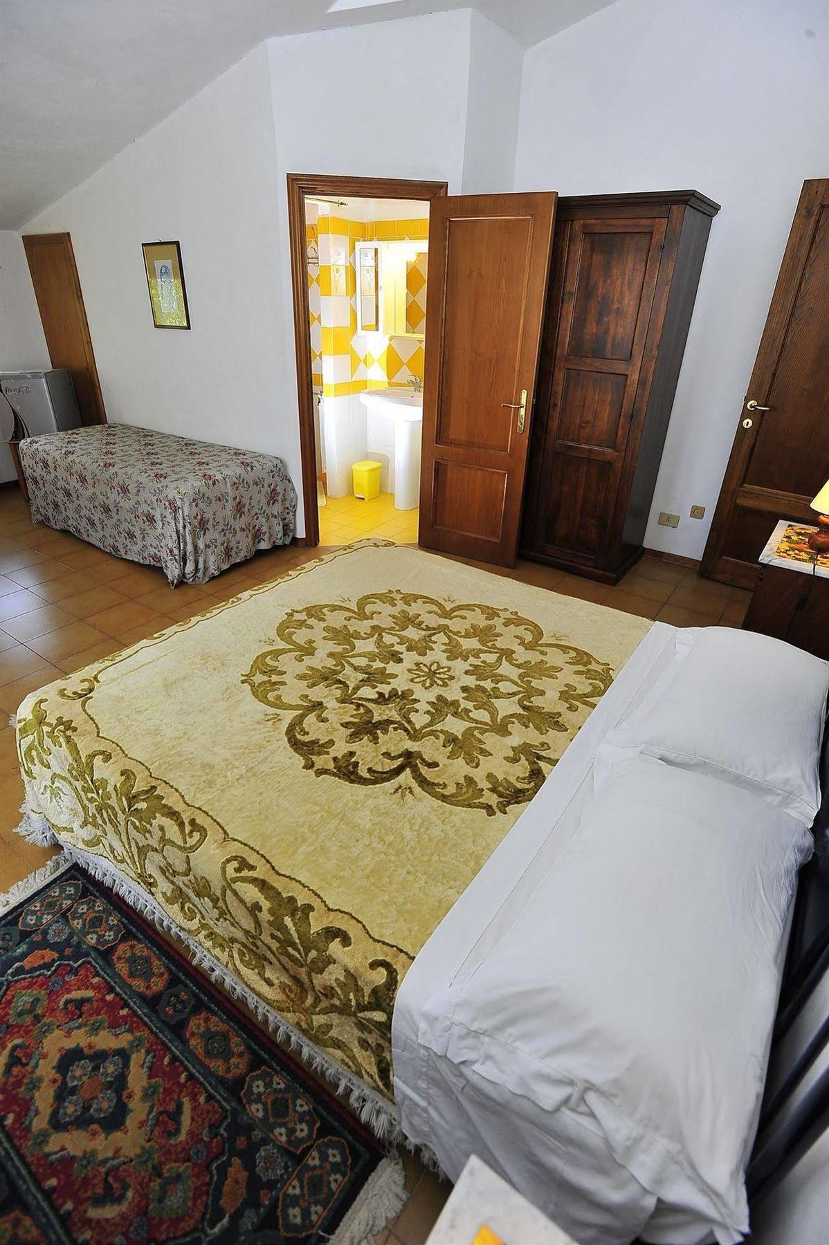 Agriturismo Malafrasca シエーナ エクステリア 写真